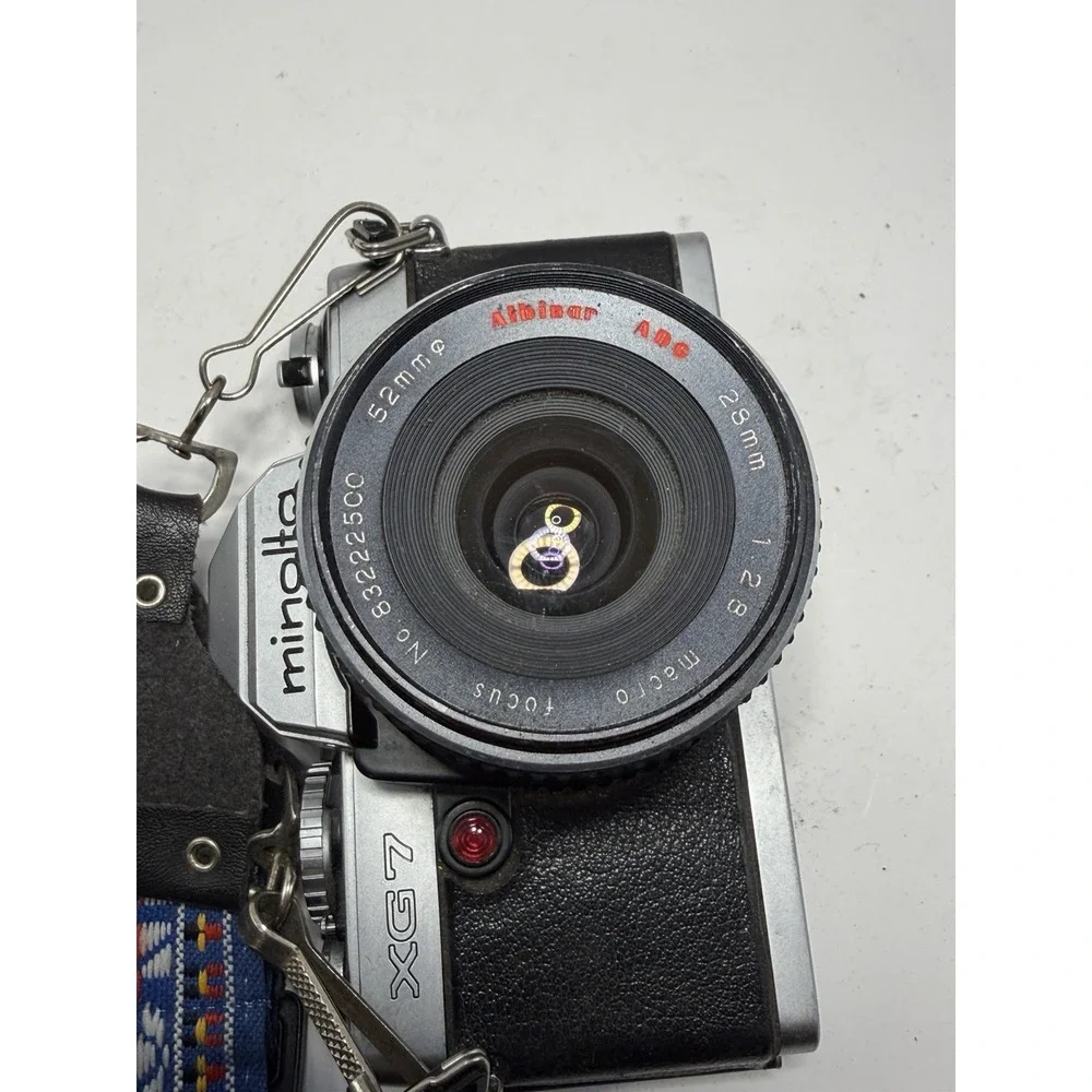 Minolta XG-7‎ 35mm Film Camera w/ Albinar ADG 28mm f/2.8 Lens Vintage